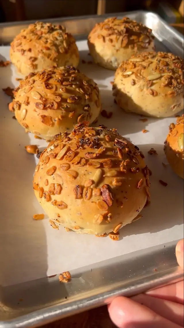 Granola Buns