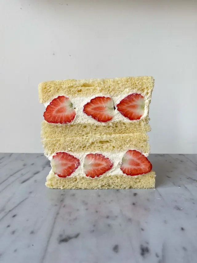 Japanese Strawberry Sando