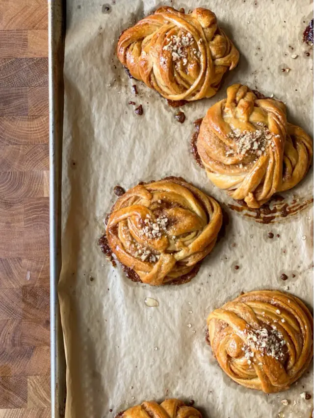 Cardamom Buns