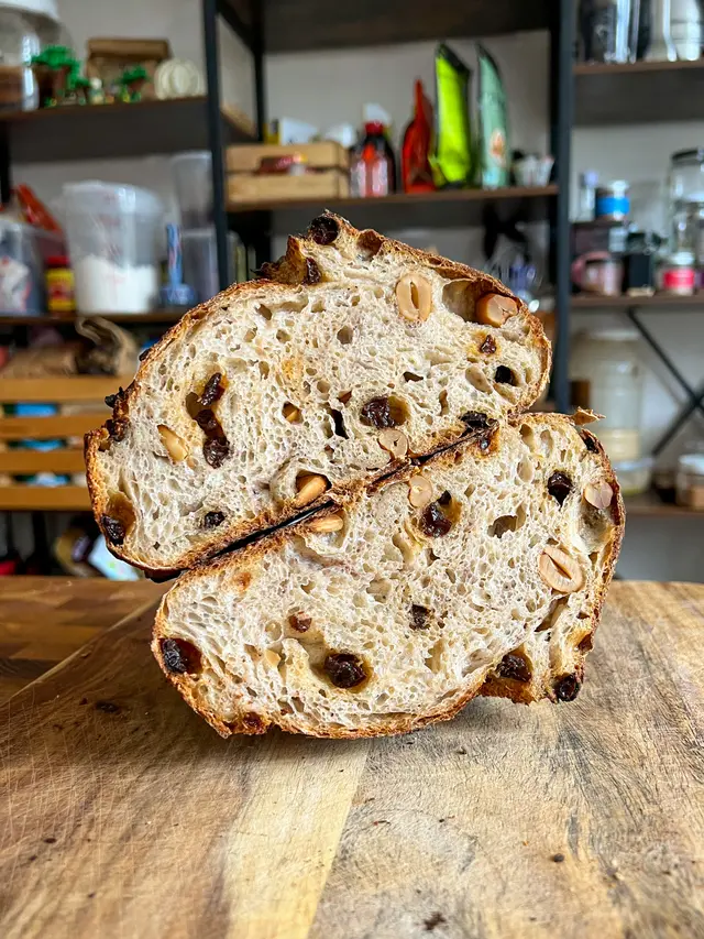 Cashew & Raisins Sourdough Loaf
