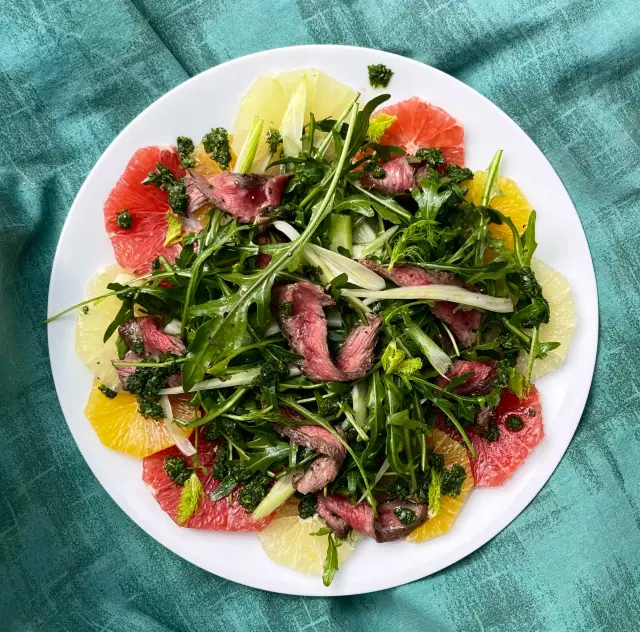 Zikki’s Citrus Steak Salad
