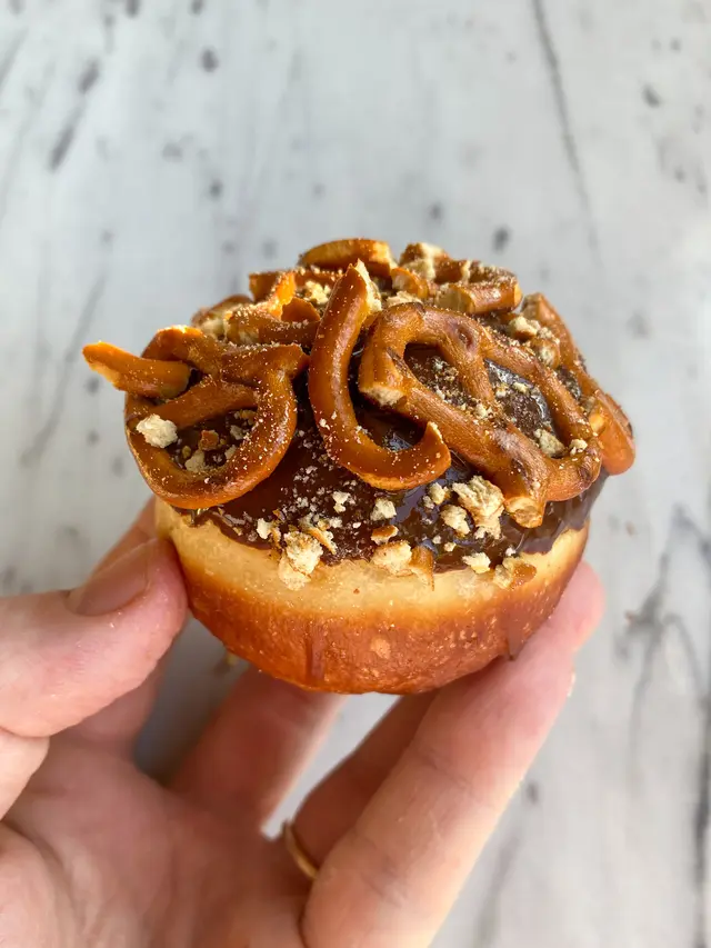 Salted Caramel – Pretzel Sufgania