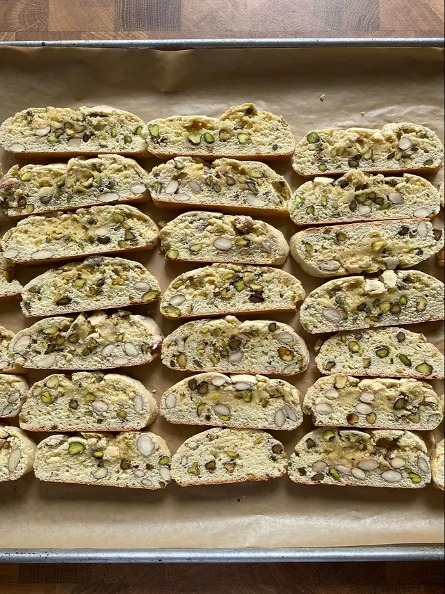 Cantuccini (biscotti)