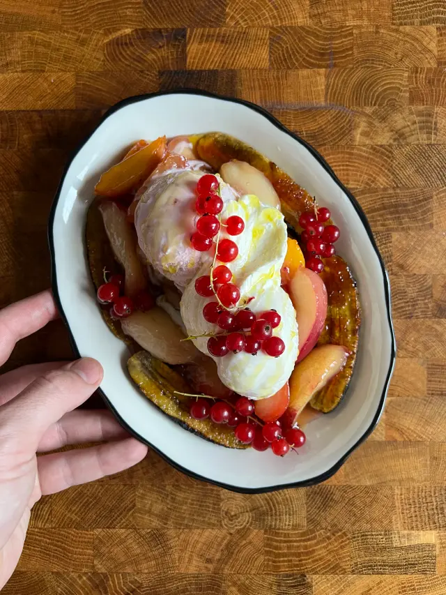 Fruit Split (like banana split, but better)