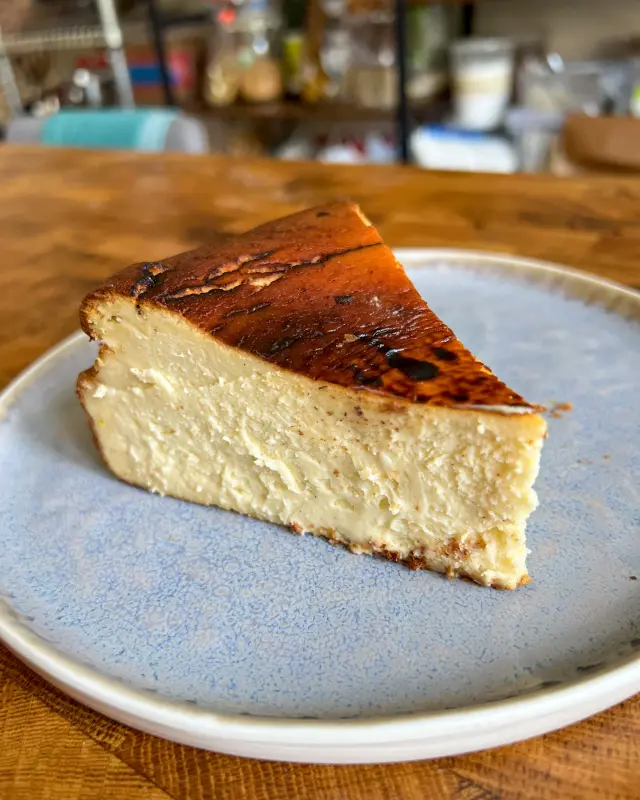 Basque Cheesecake (w/ a middle-eastern twist)