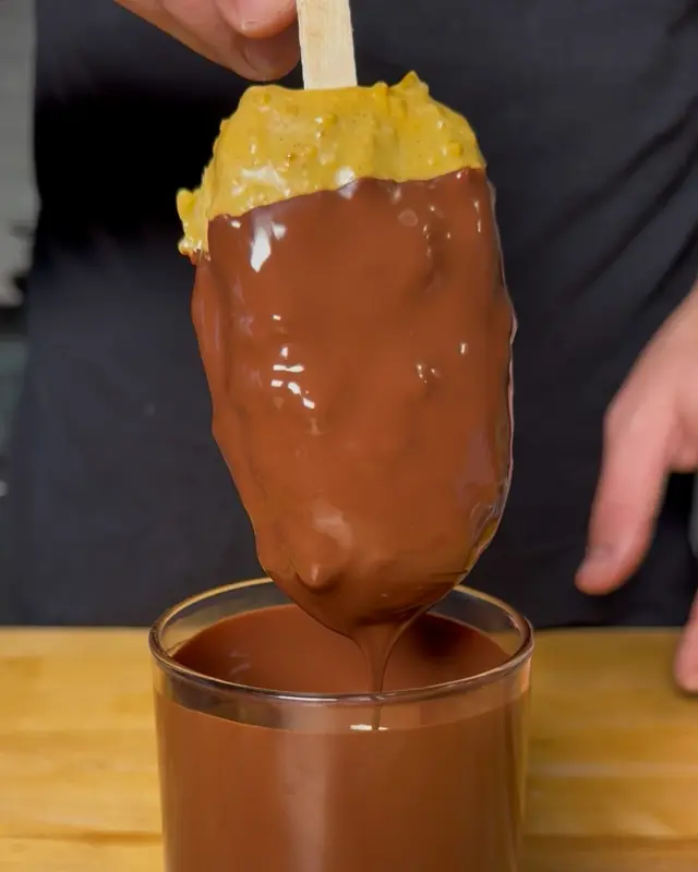 Pistachio Ice Cream Bars