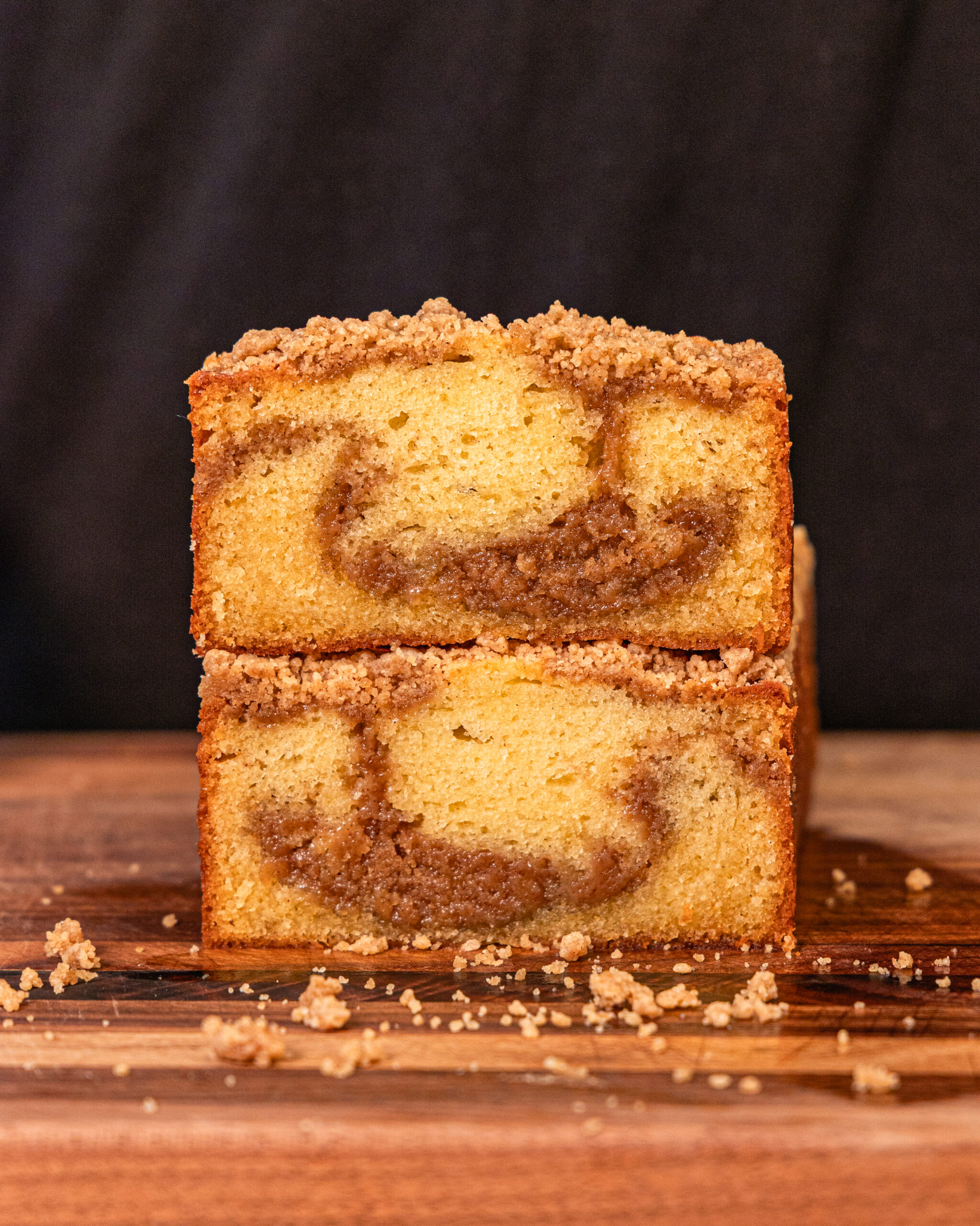 Sour Cream Coffee Cake with Crunchy Cinnamon Crumble Topping